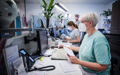 Unsere Mitarbeiterinnen an der Anmeldung